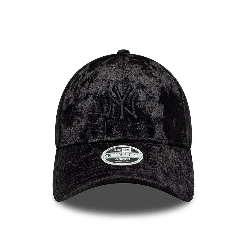 New Era CAPPELLO 9FORTY New York Yankees Women’s MLB Patterned Velour Black Adjustable