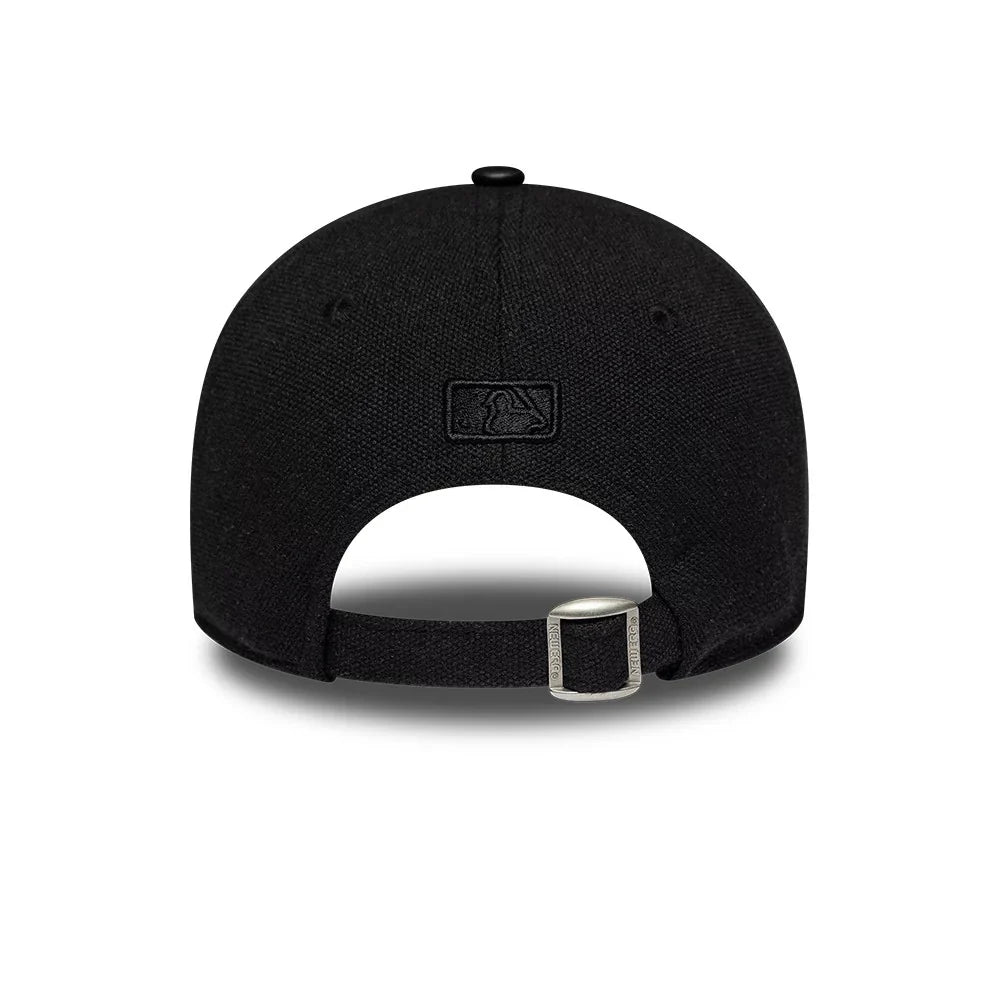 NEW ERA CAPPELLO 9FORTY M-Crown A-Frame NEW YORK Yankees Womens MLB Fabric Mix Black Adjustable