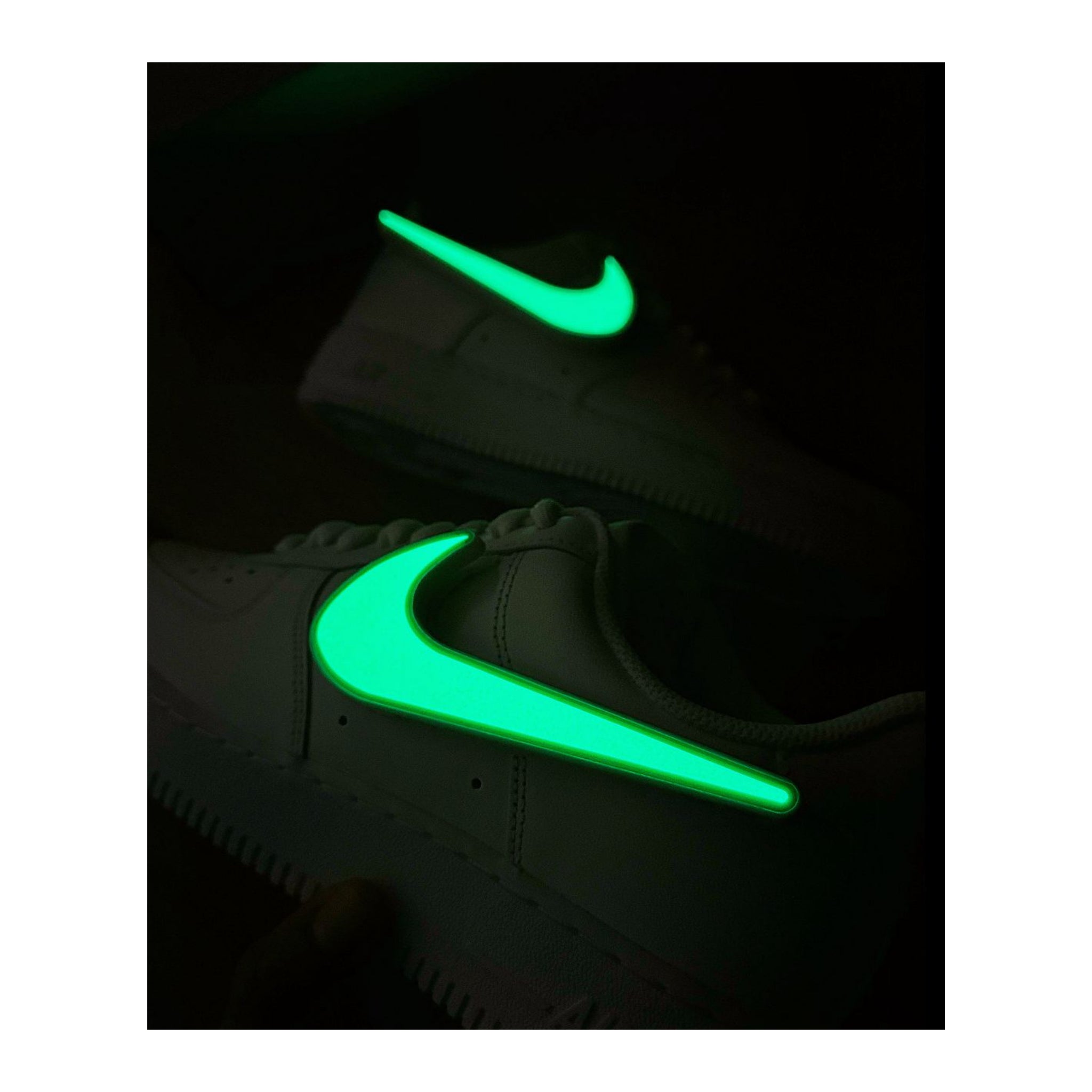 Snezed NIKELED SWOOSH