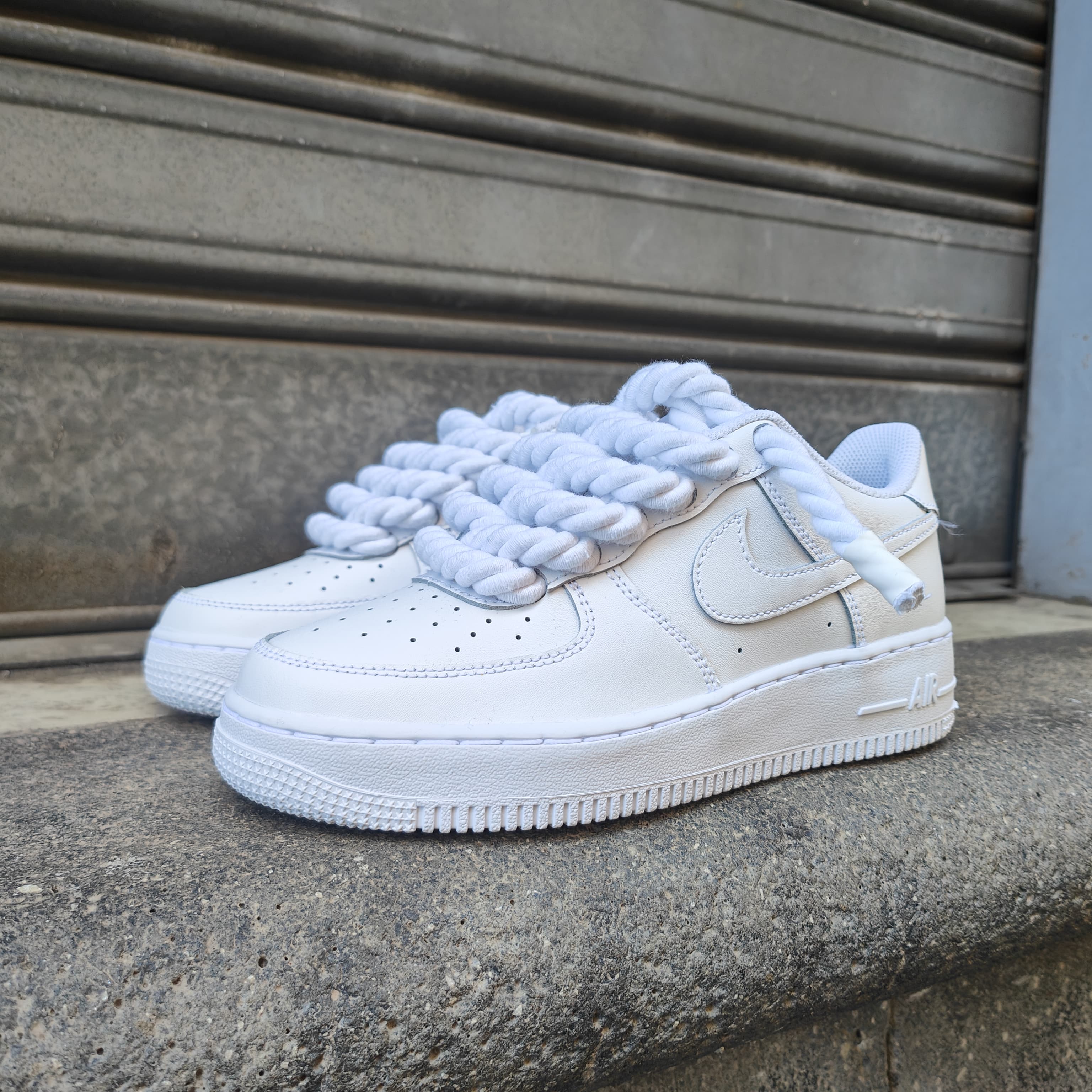 Snezed NIKEROPE LACES WHITE
