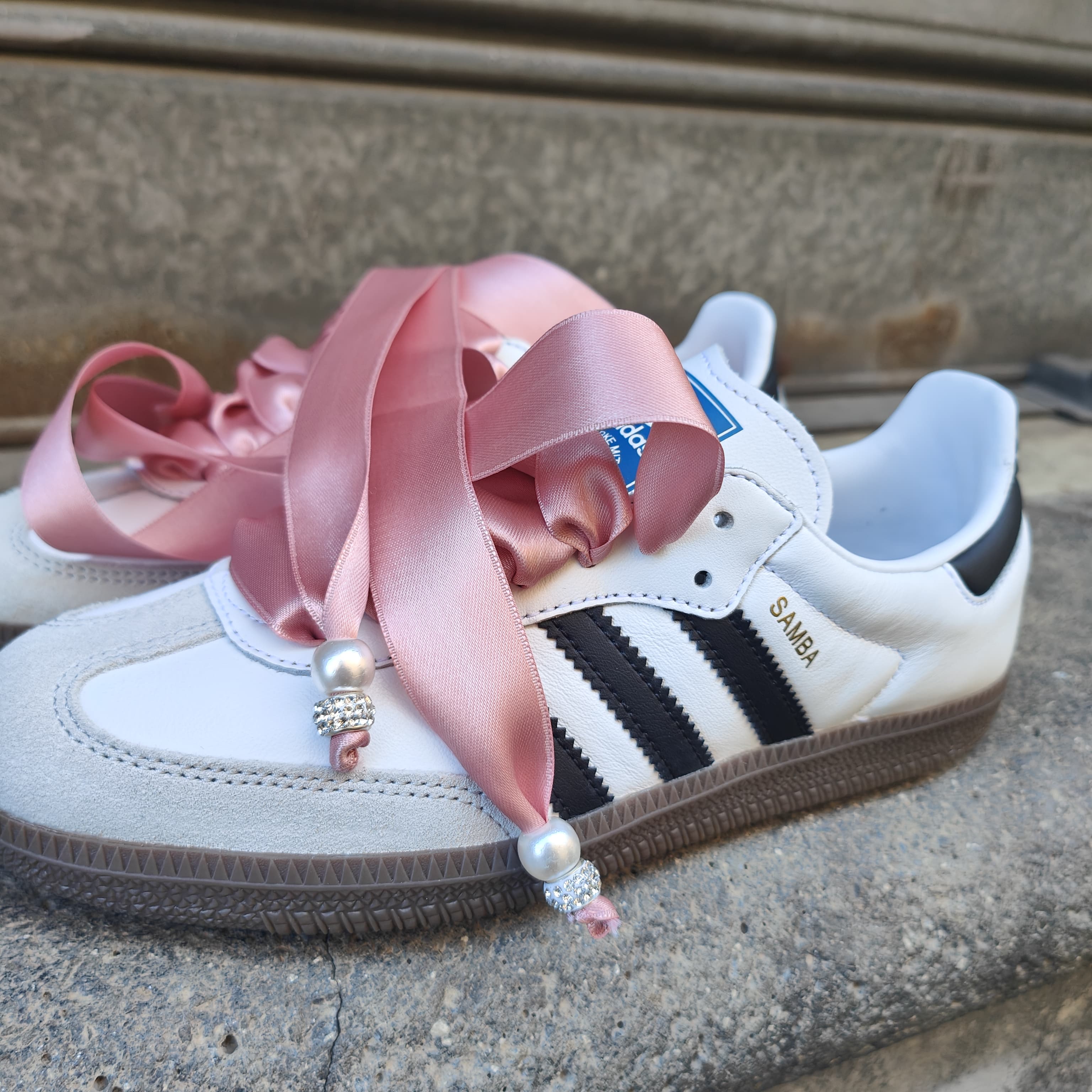 Snezed ADIDAS SAMBALONG LACES ROSE