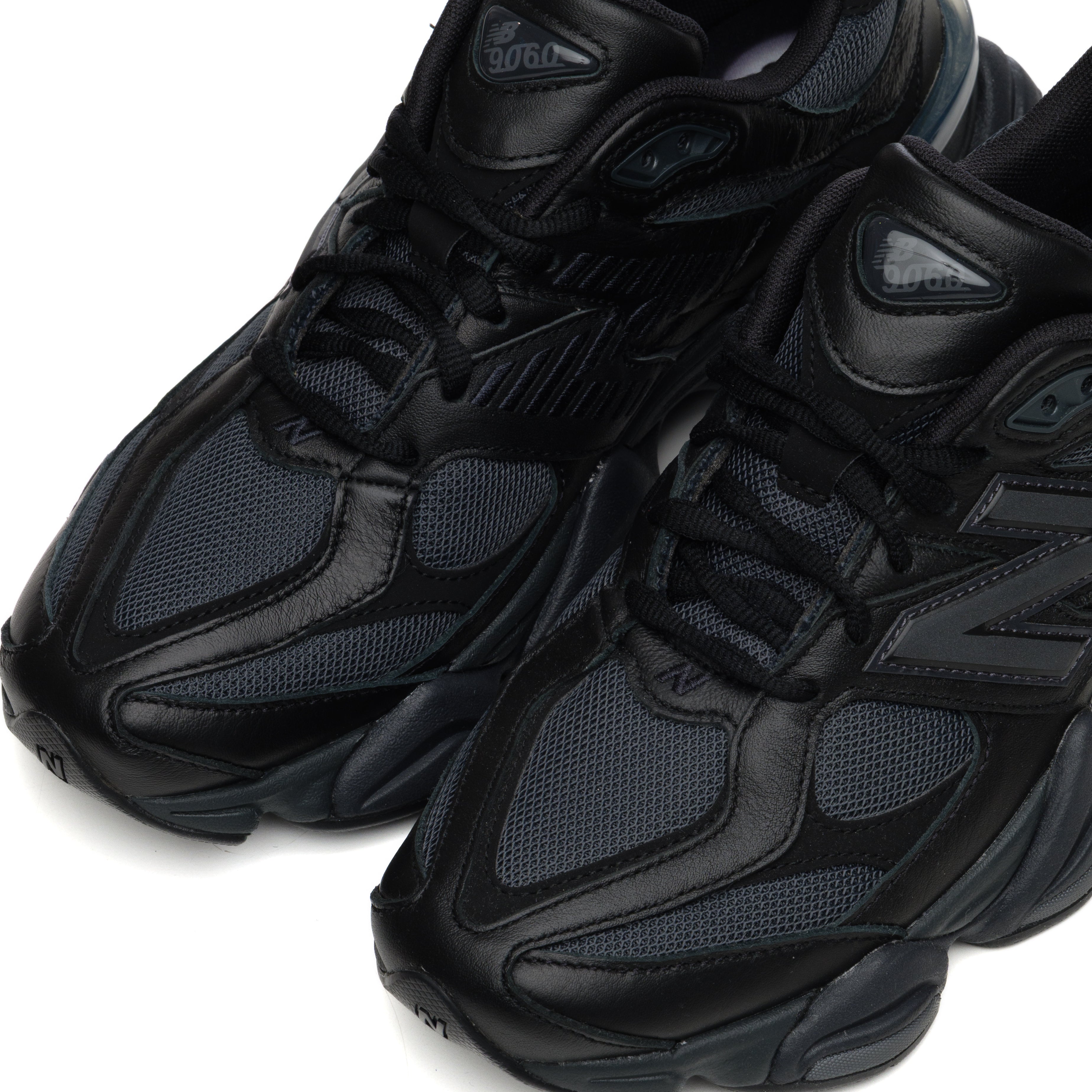 NEW BALANCE 9060-NRI