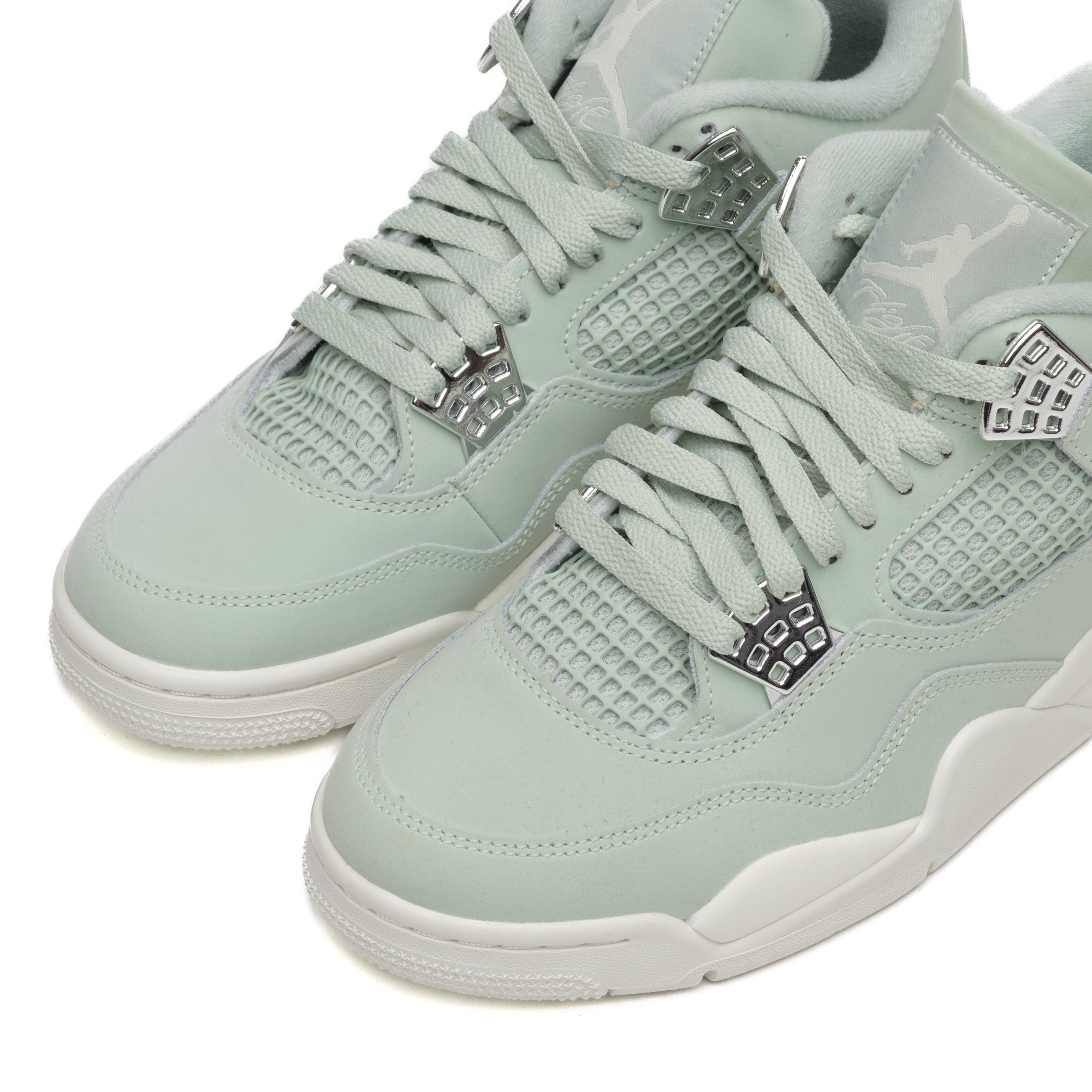 Air Jordan 4 "Seafom Sail"