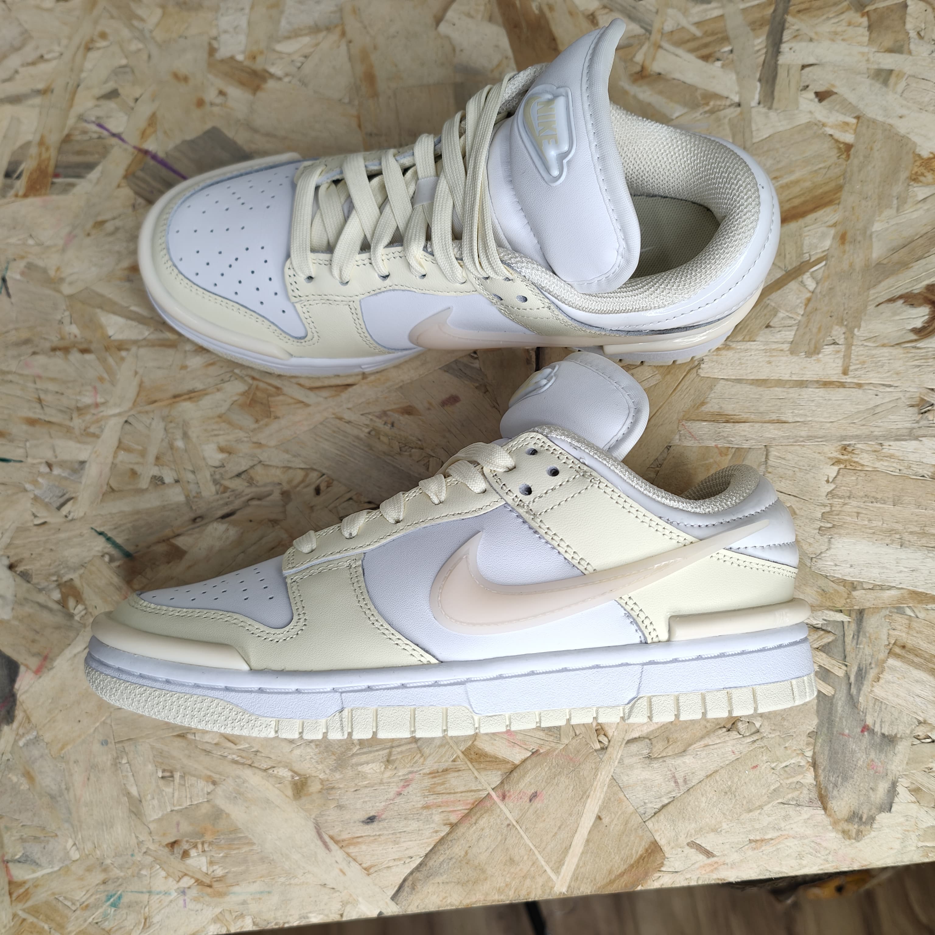 NIKE DZ2794-104
