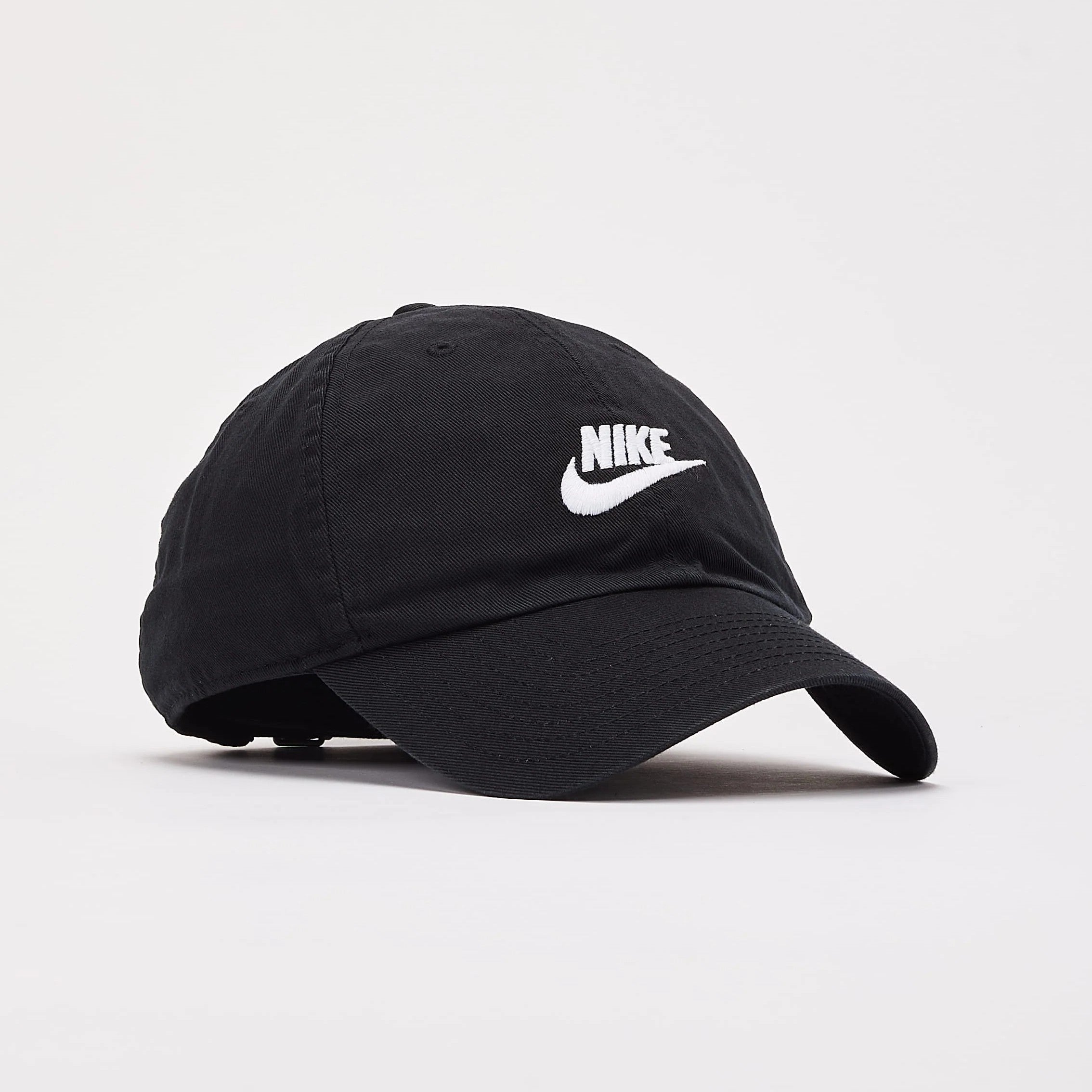 NIKE FB5368-011