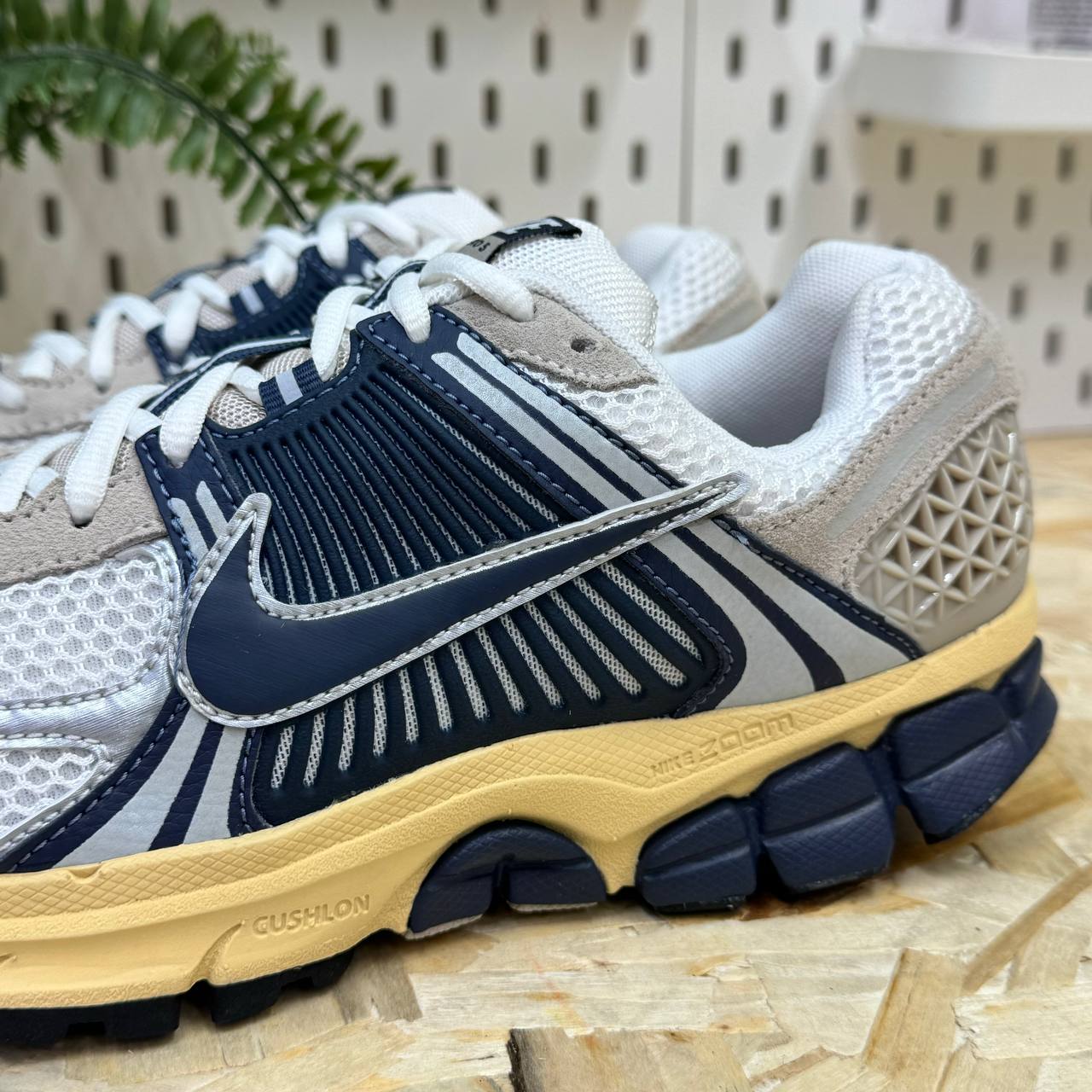 NIKE HF4259-100