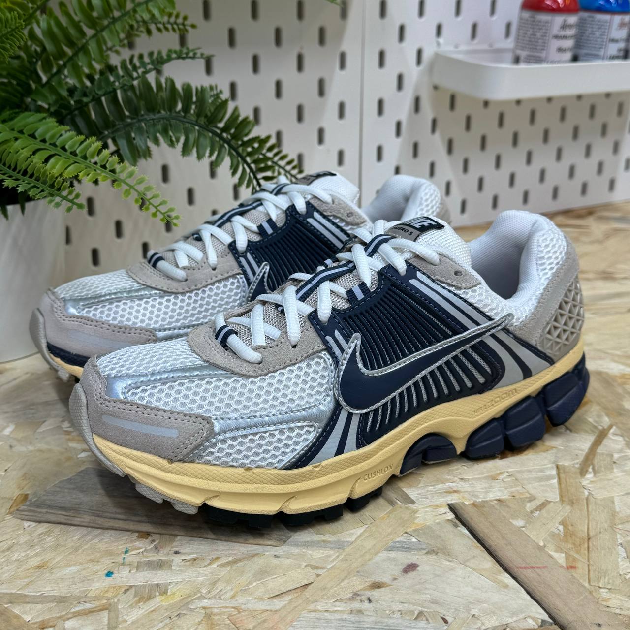 NIKE HF4259-100