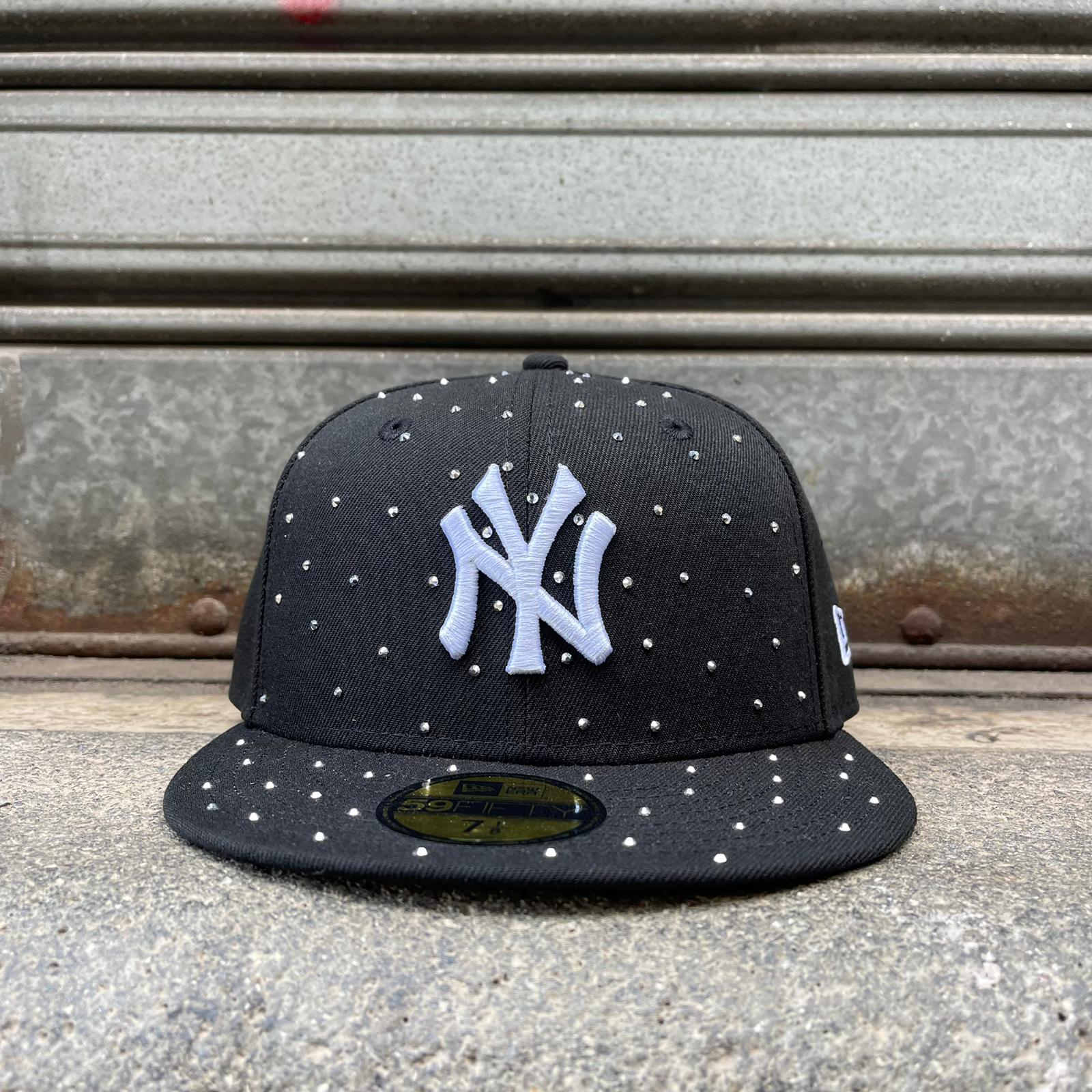 Snezed CAP CUSTOM NE-NY STAR IDENTITY