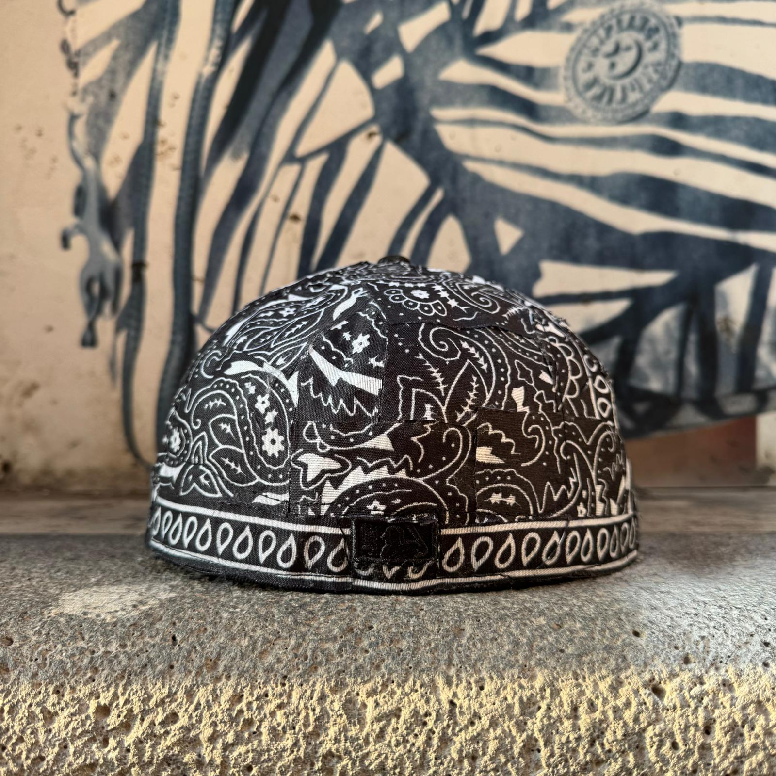 CAP CUSTOM NEW ERA BANDANA WRAP BLACK