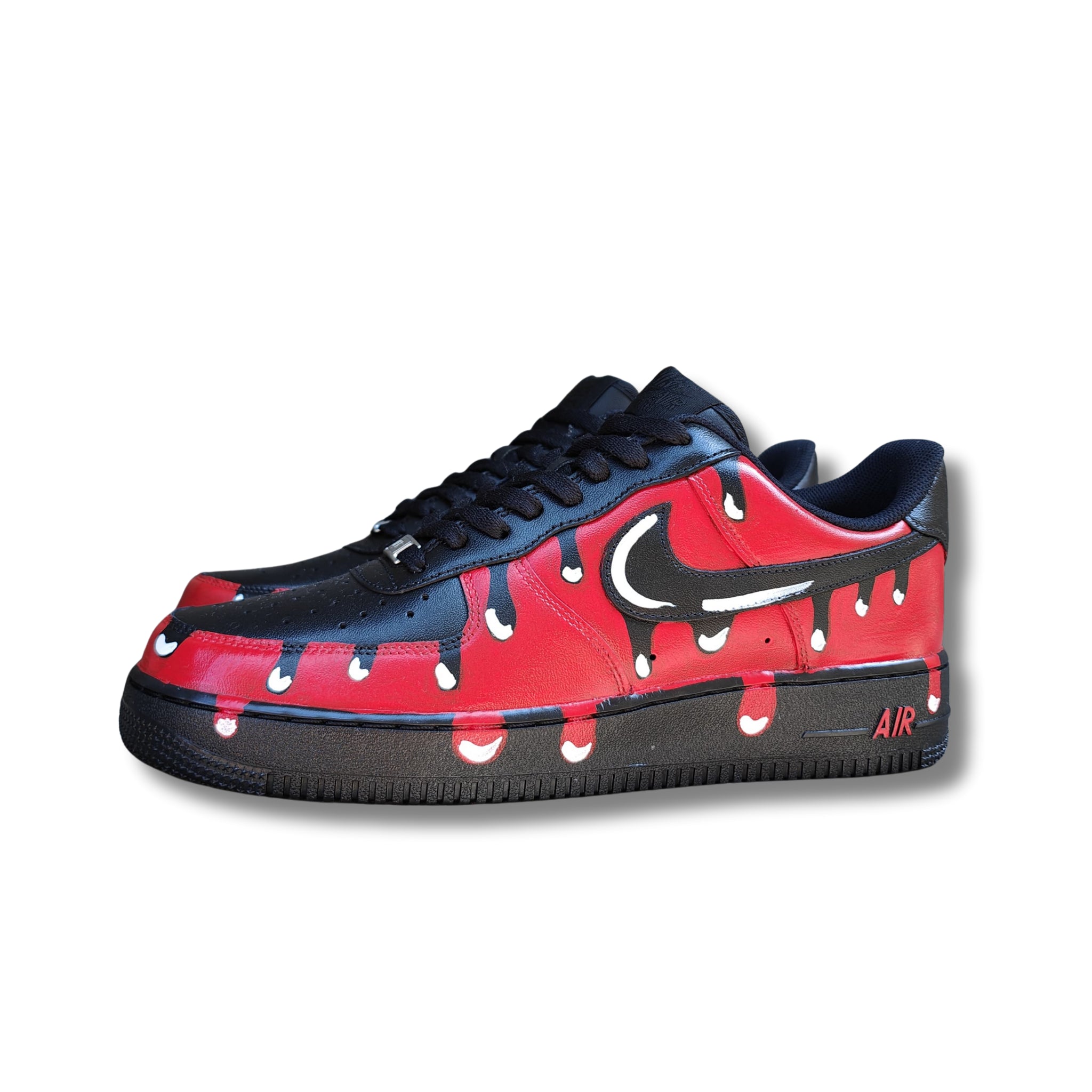 Snezed NIKE AIR FORCEROPE RED VENOM