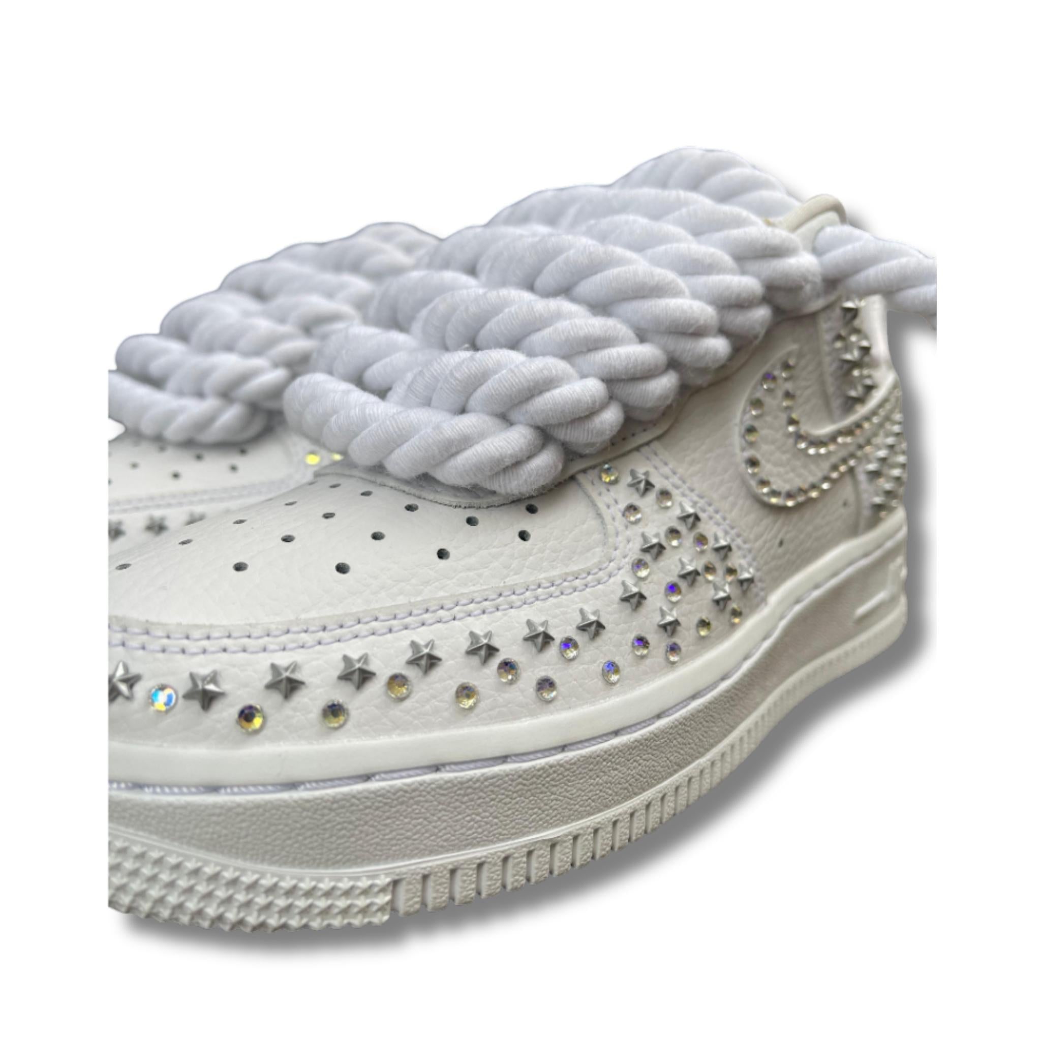 Snezed NIKE AIR FORCE ROPE LACESCOSMO DRIP