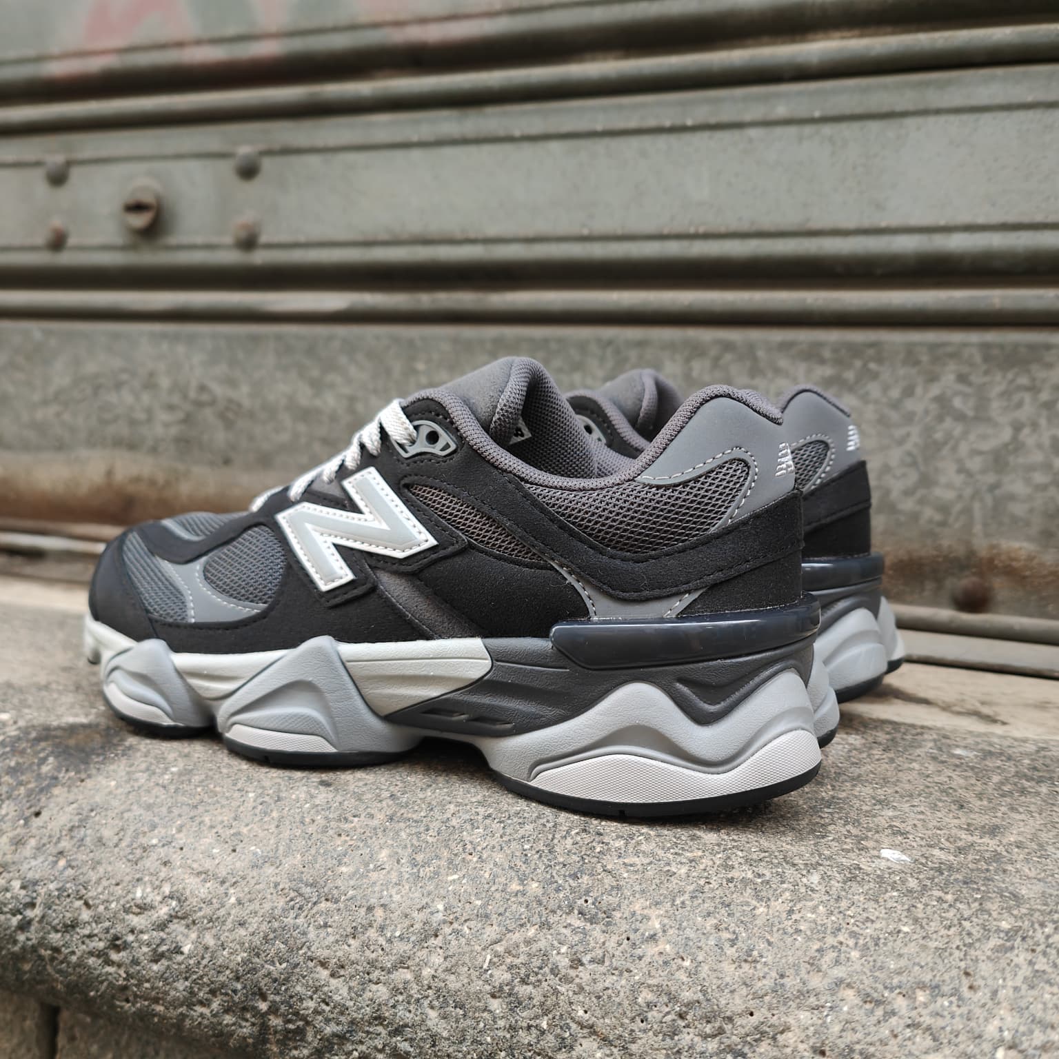 NEW BALANCE GC9060BNBN