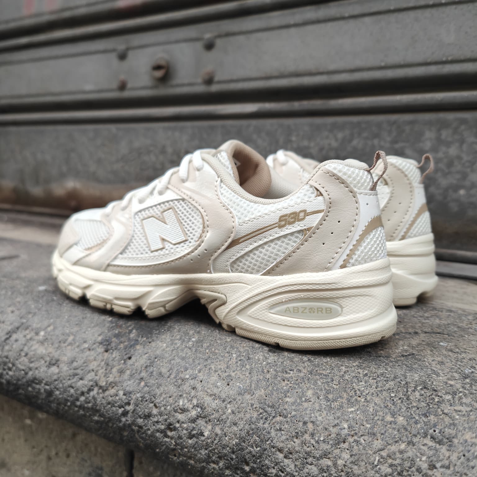 NEW BALANCE GR230AA