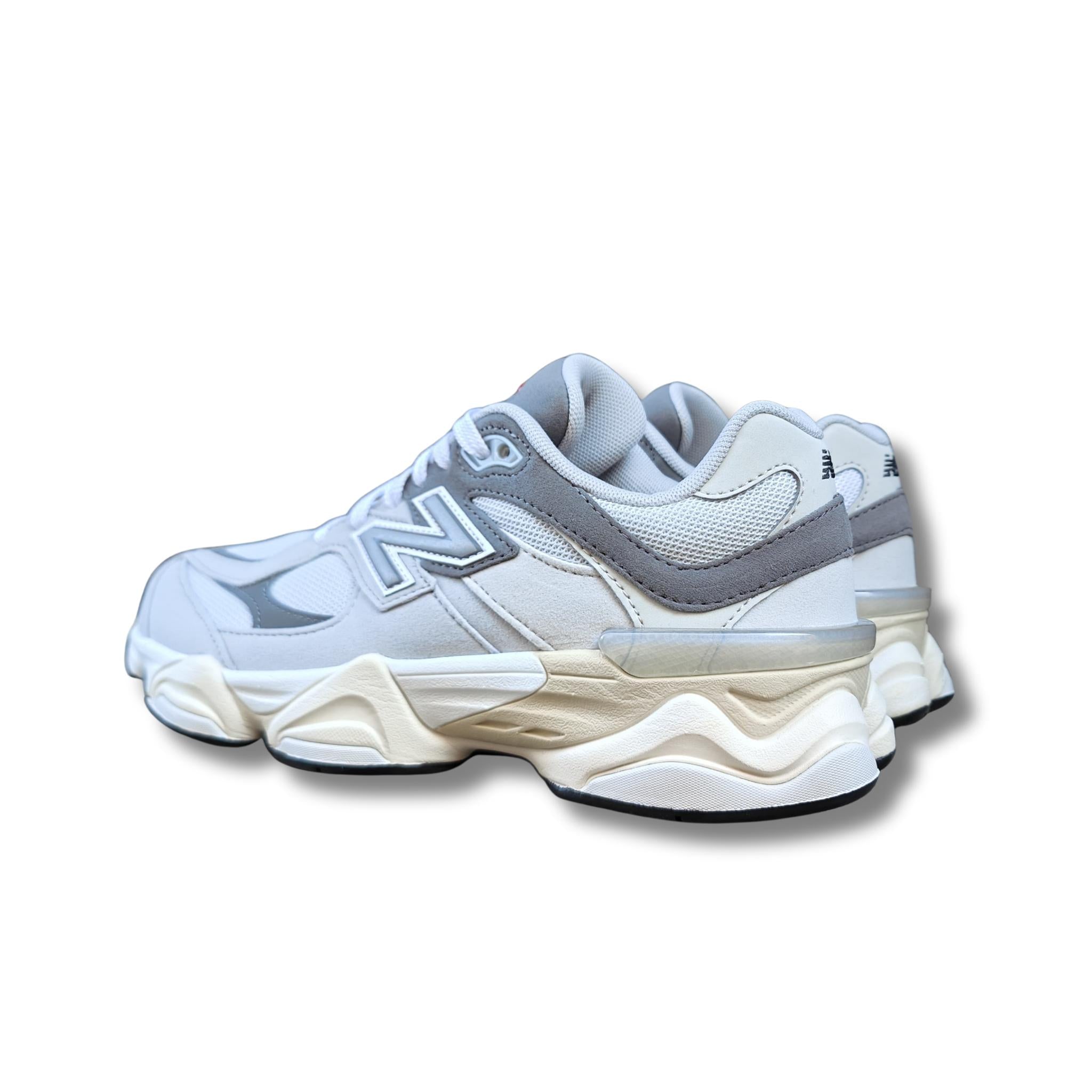 NEW BALANCE U9060-GREY