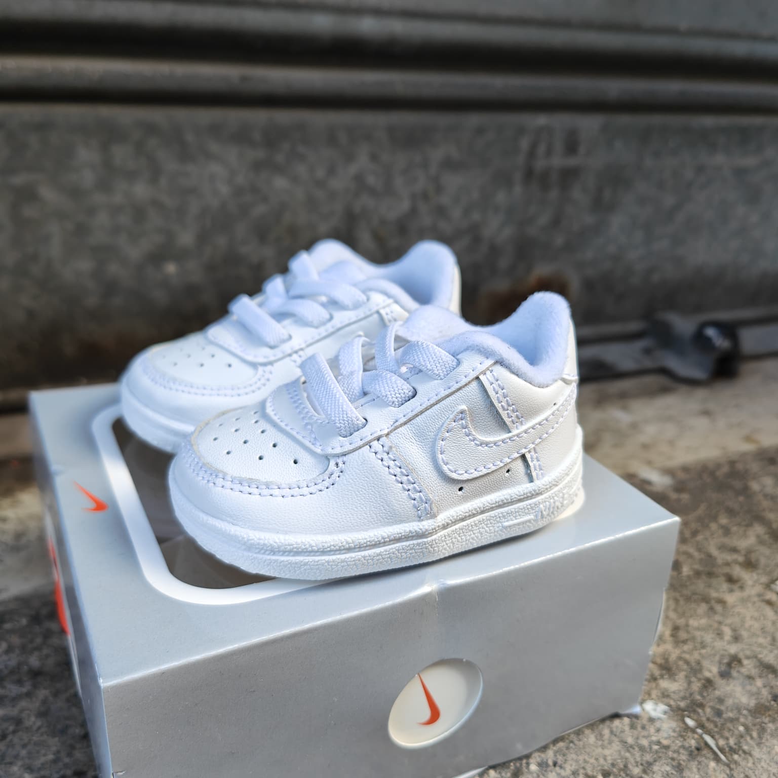 NIKE CK2201-100