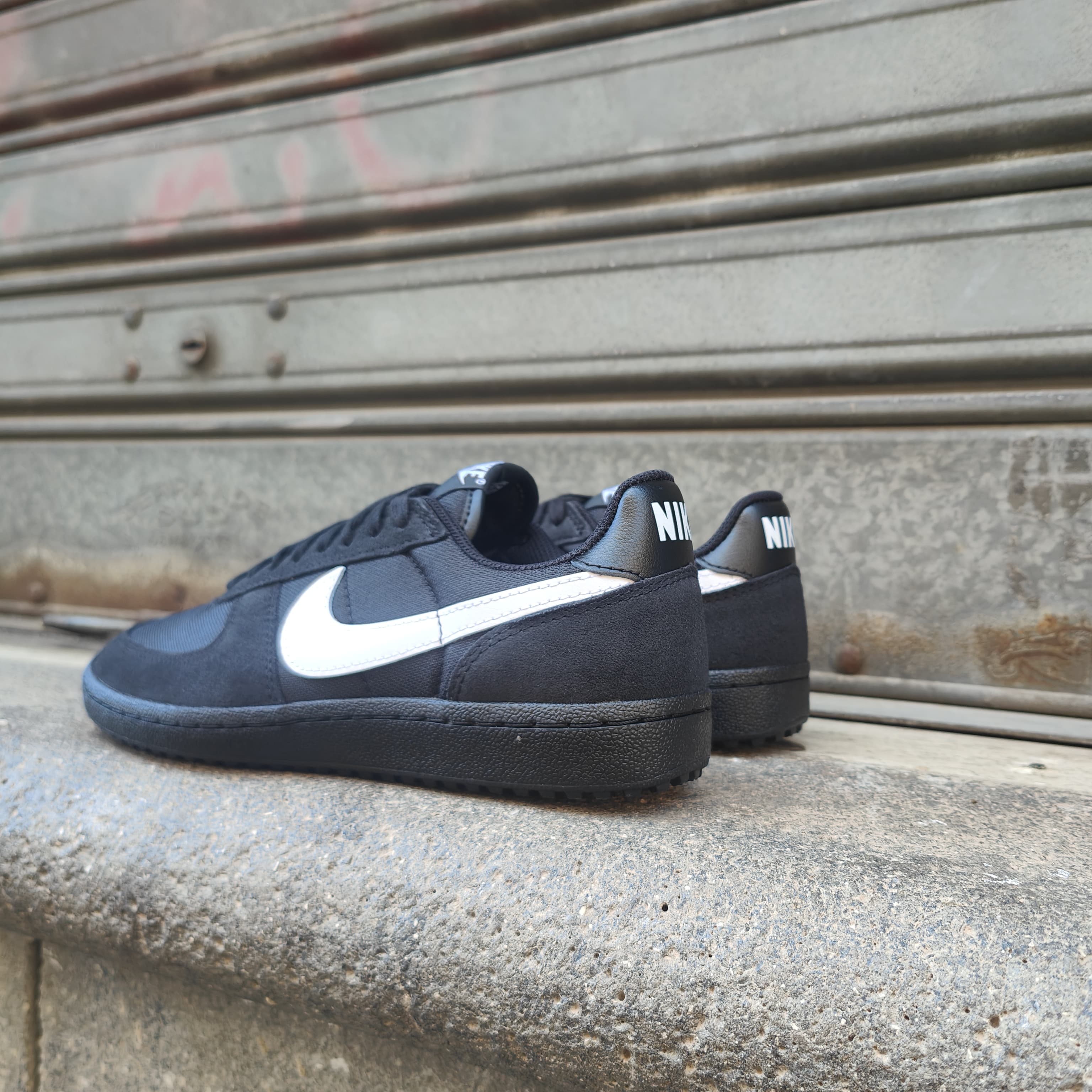 NIKE HF3165-001