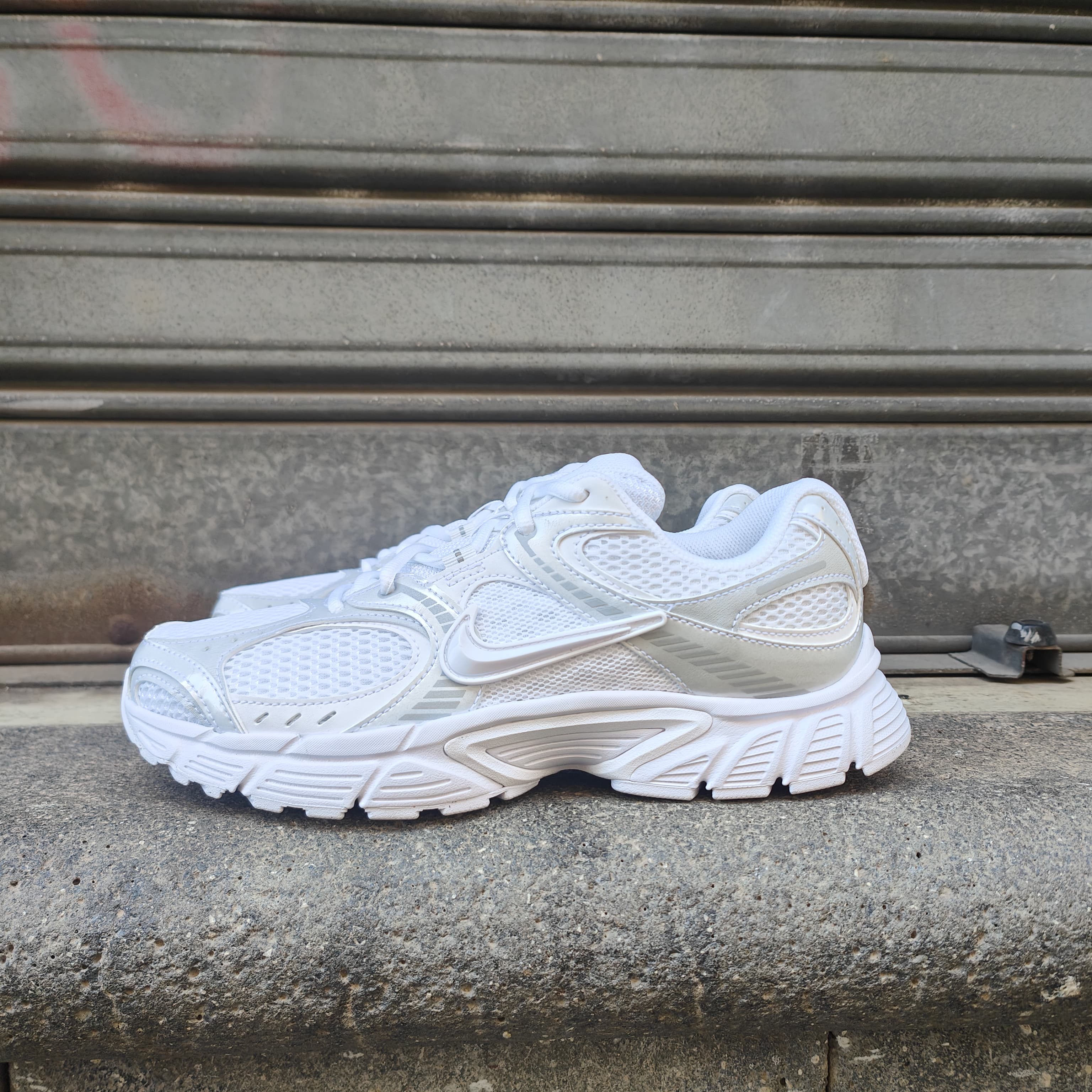 NIKE HQ7901-101