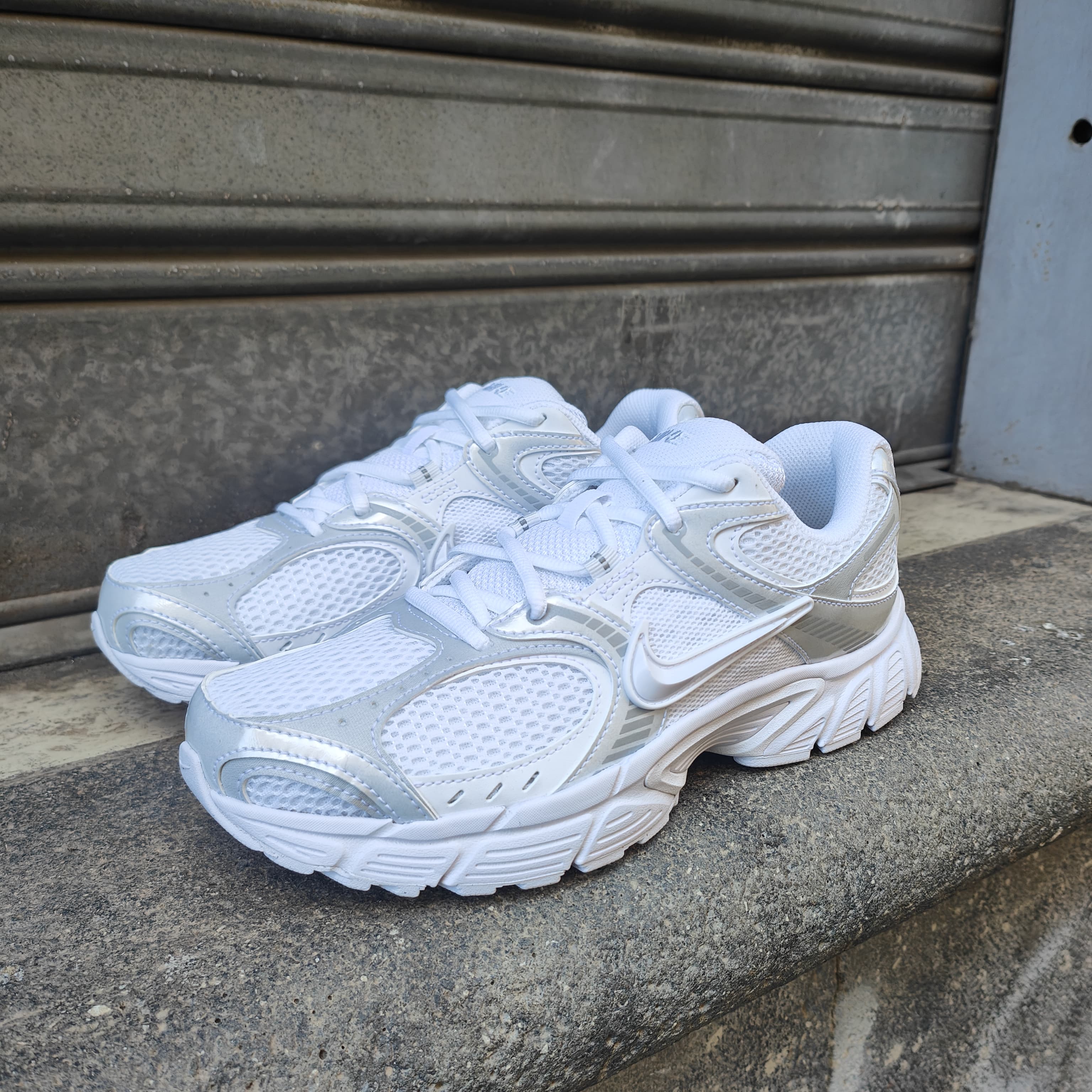 NIKE HQ7901-101