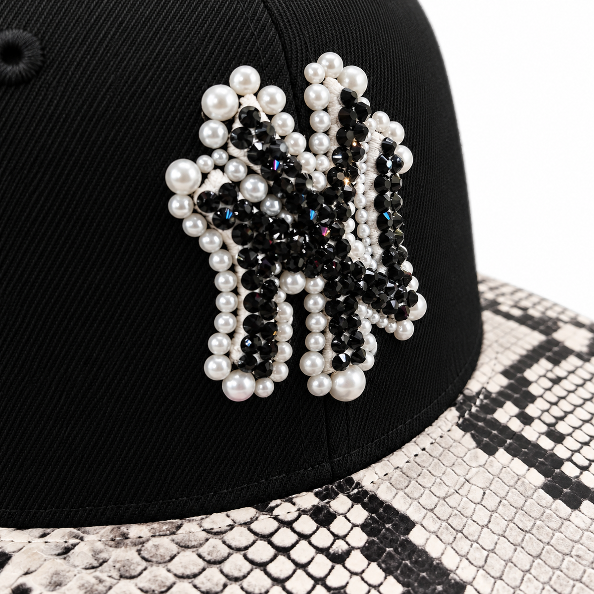 CAP CUSTOM NEW ERA 59FIFTY “NY PYTHON PEARL”