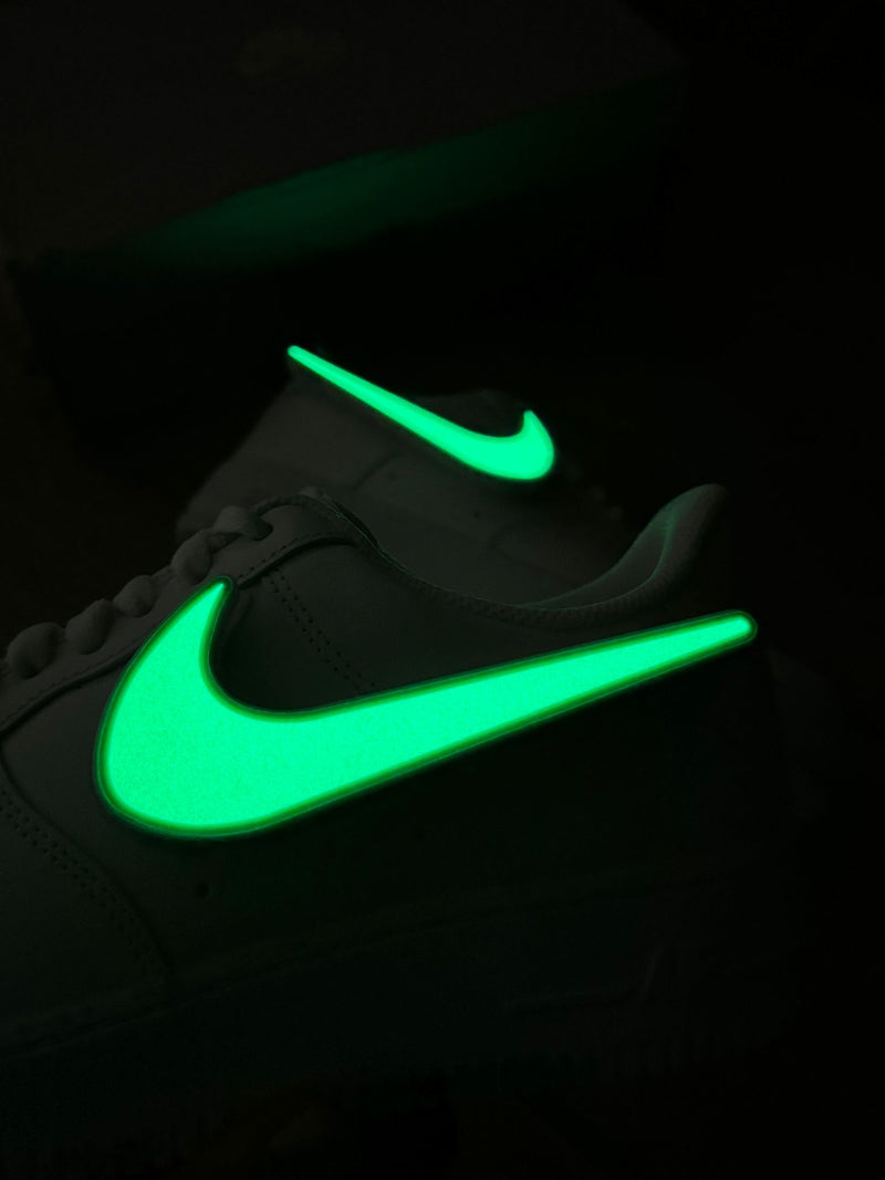 Swoosh LED de la Fuerza Aerea Snezed