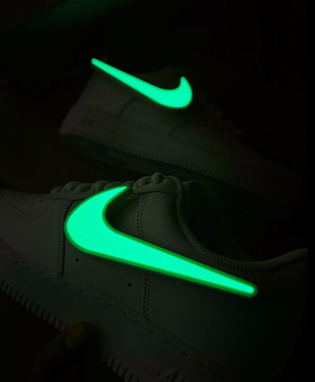 Snezed NIKELED SWOOSH