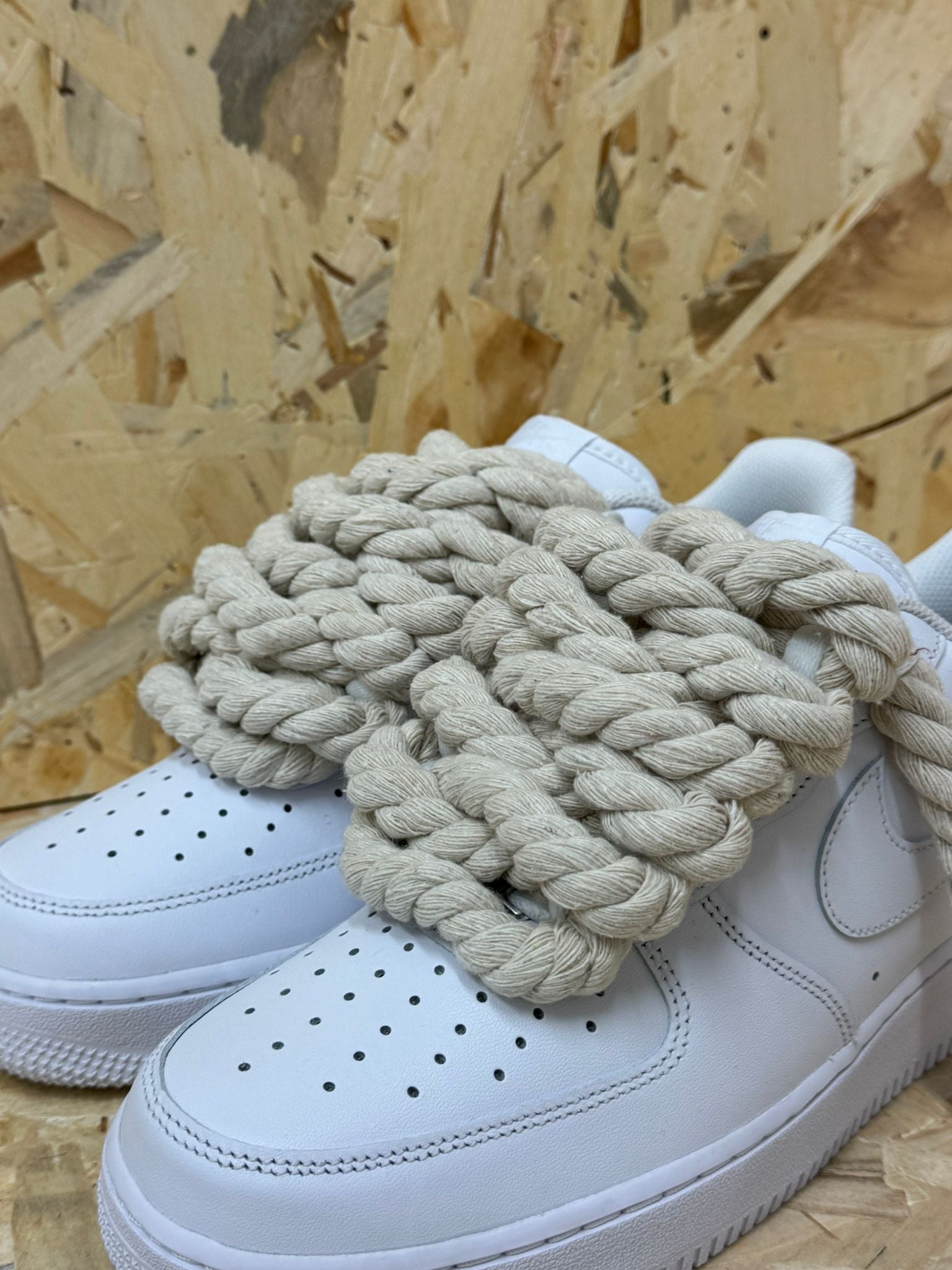 Snezed NIKEROPE LACES BEIGE