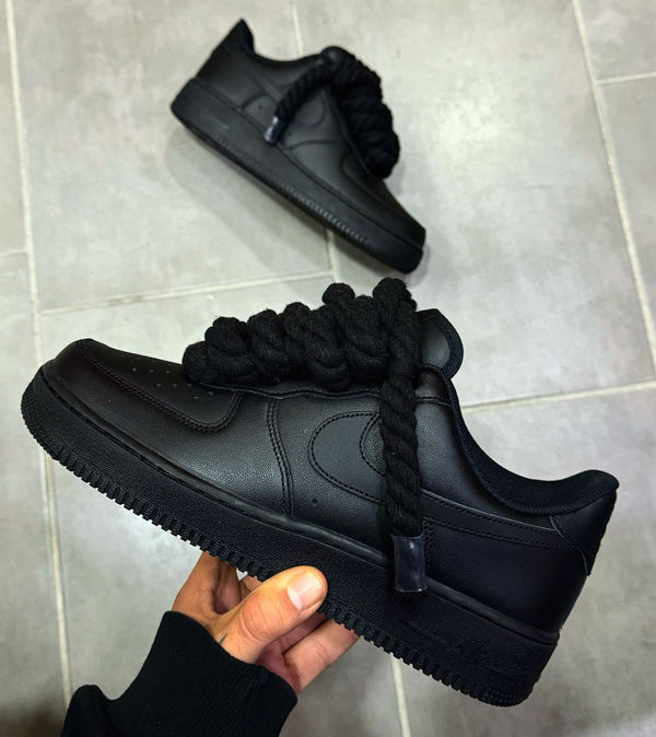 Snezed NIKEROPE LACES BLACK