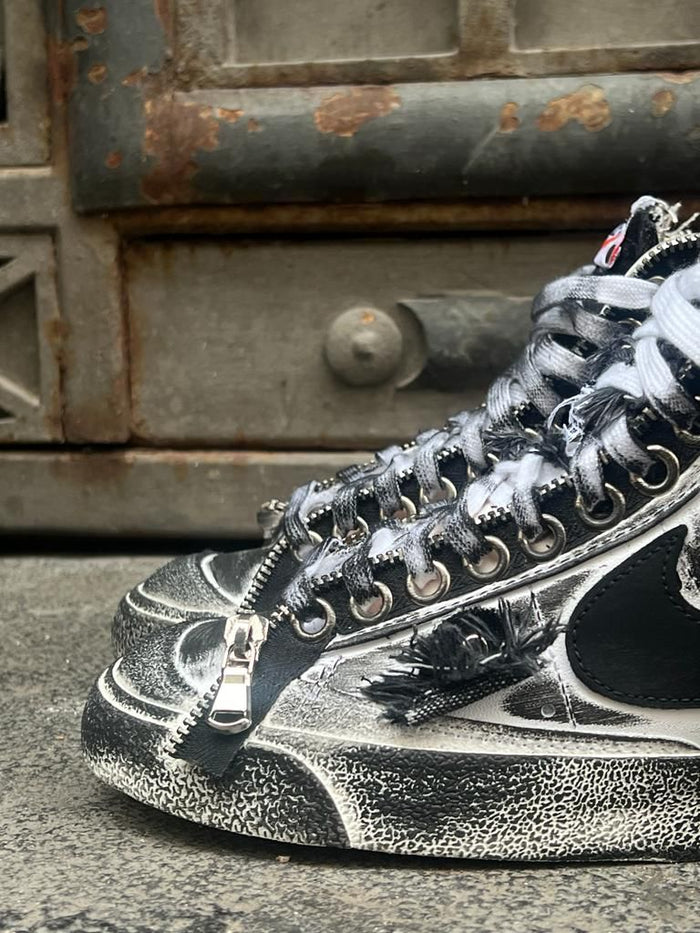 Metallic silver 2024 Nike Blazer high tops