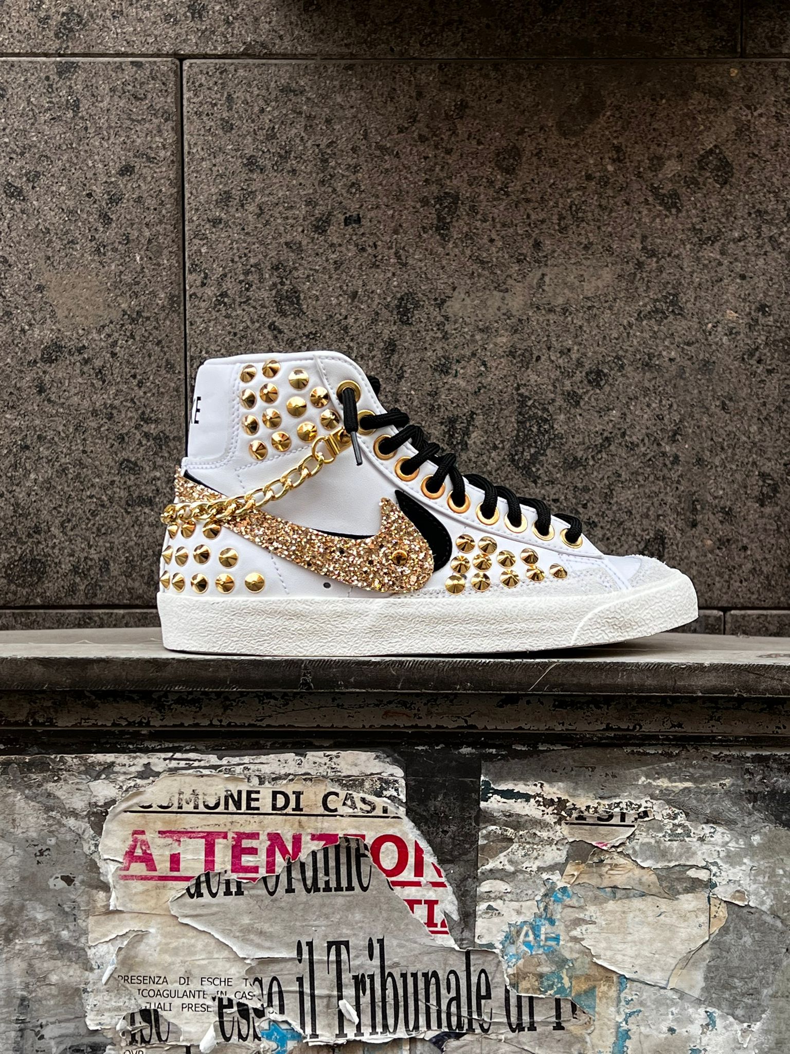 Snezed NIKE BLAZER MIDDOPPIO SWOOSH GLITTER