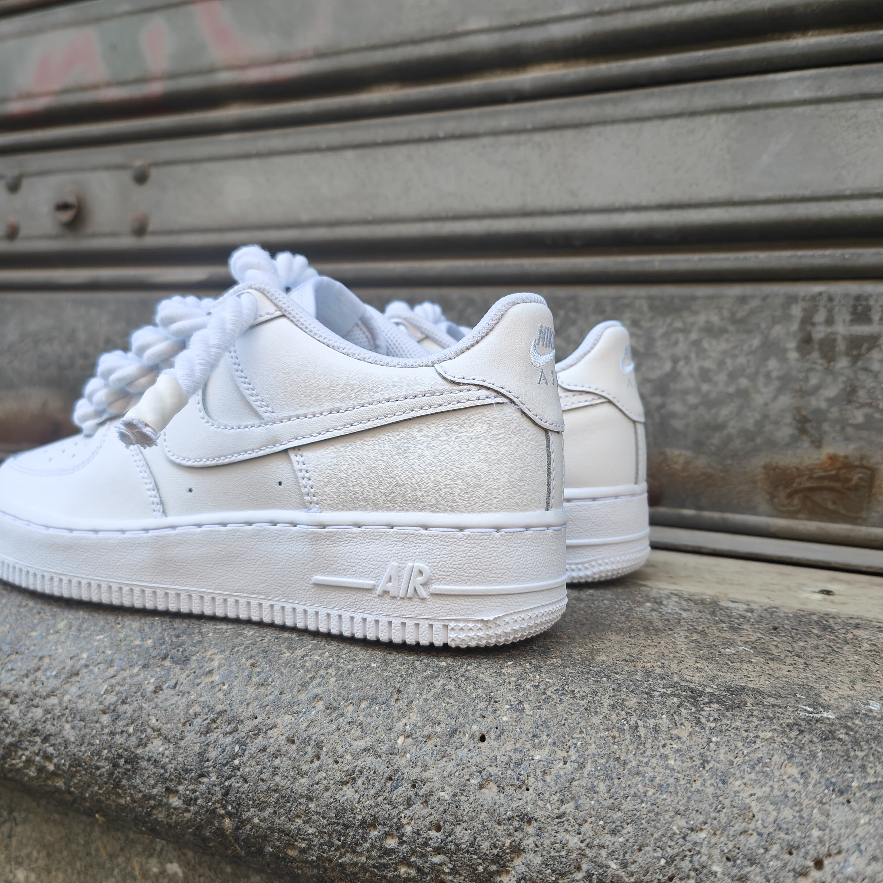 Snezed NIKEROPE LACES WHITE