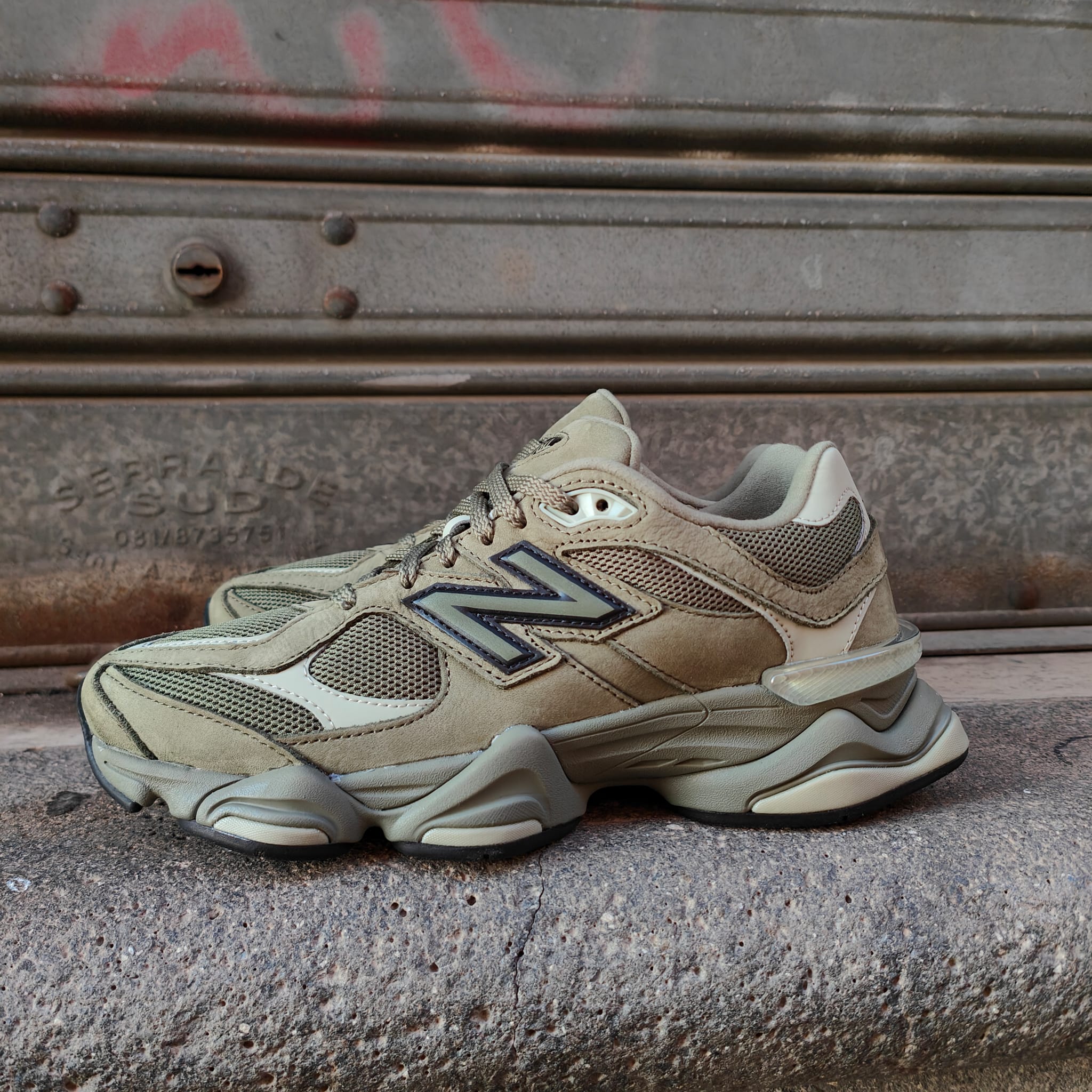 NEW BALANCE U9060-ZGD