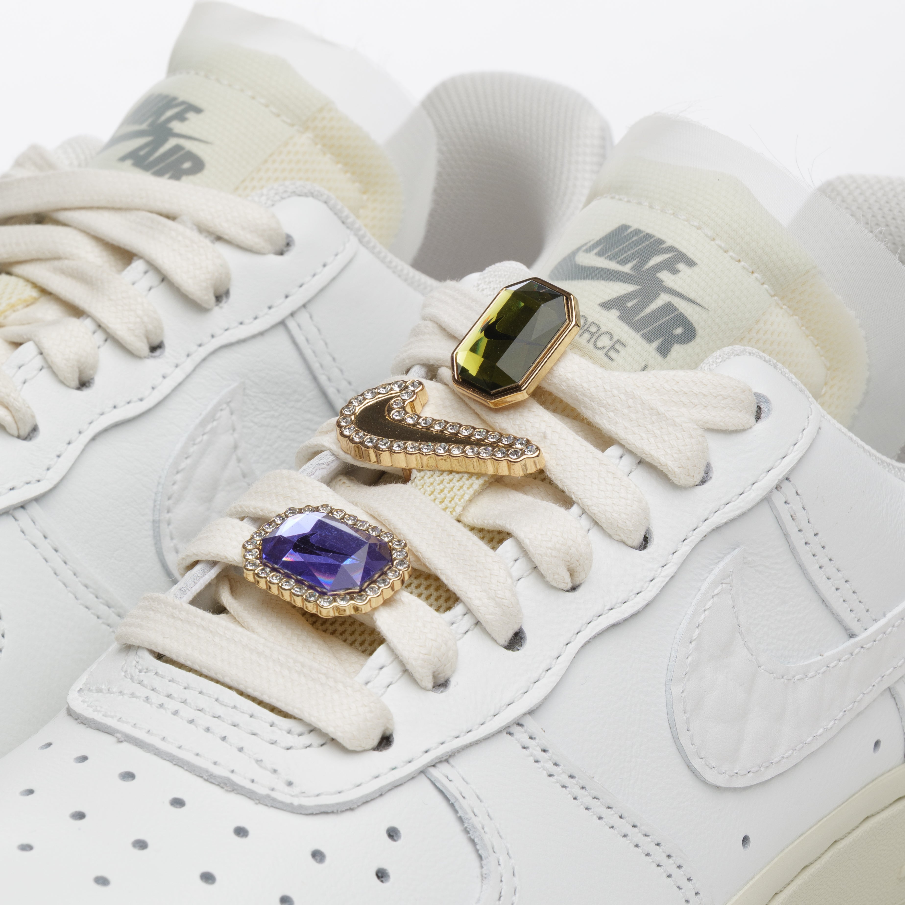 NIKE AIR FORCE 1 LOW PREMIUM POUR FEMME