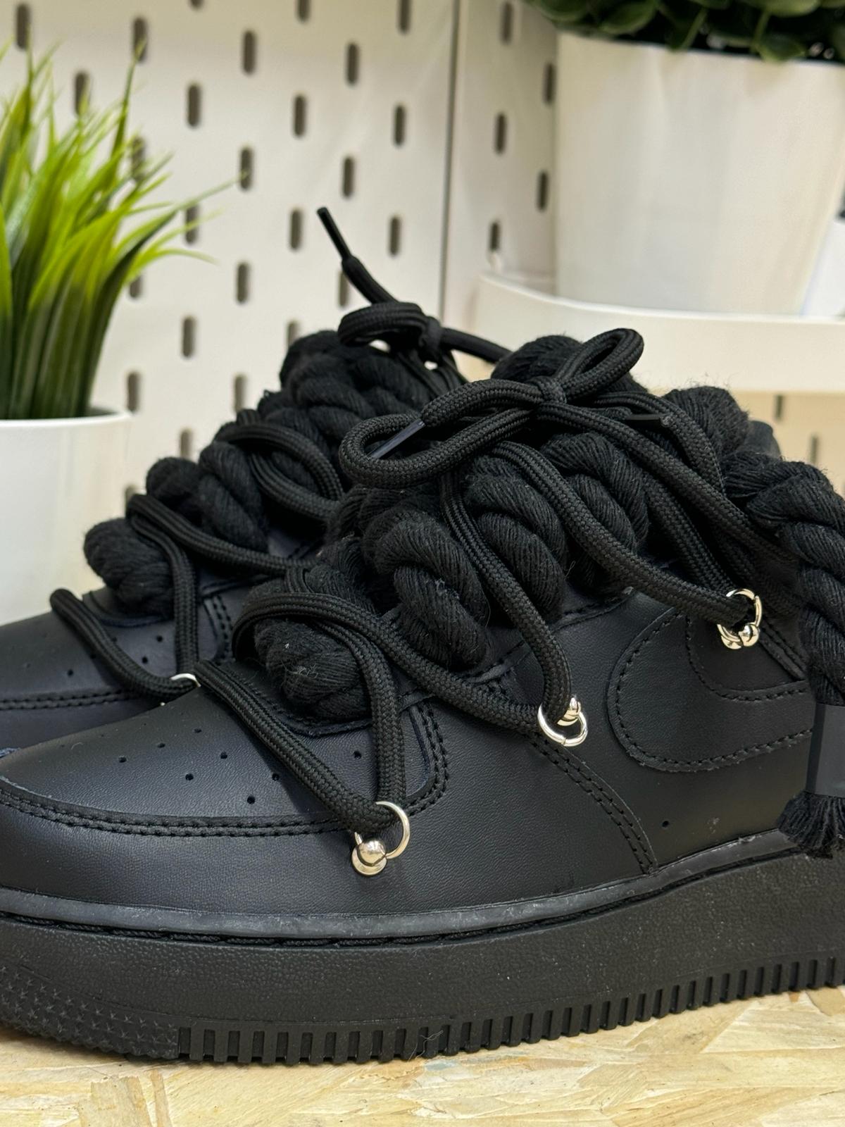 Snezed AIR FORCE ROPE LACESTRIPLE BLACK