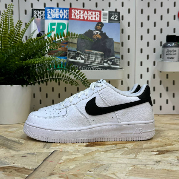 NIKE CT3839-100