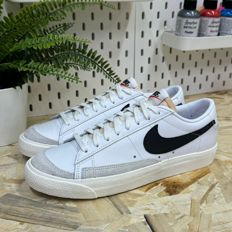 NIKE DA6364-101