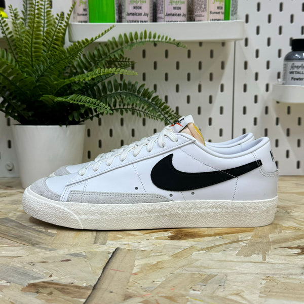 NIKE DA6364-101