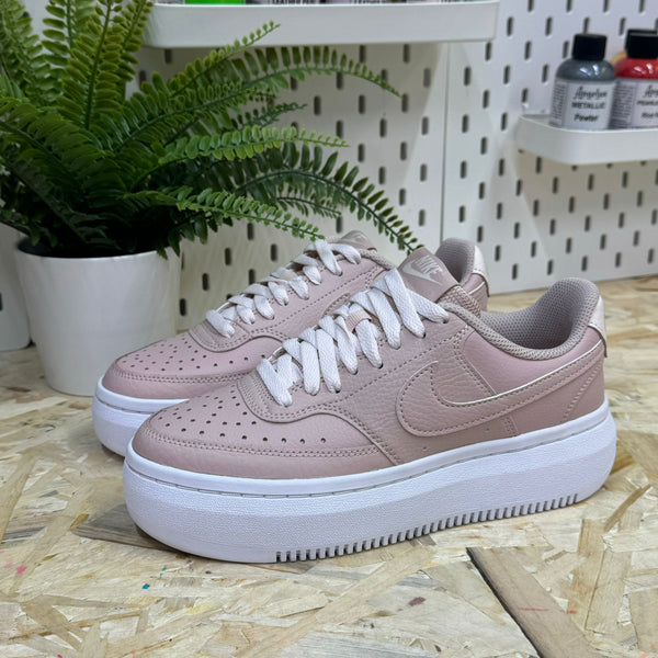 NIKE DM0113-600