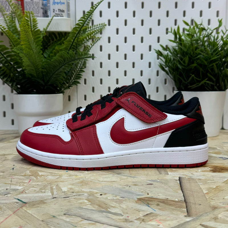 Nike Air Jordan 1 Low Flyease