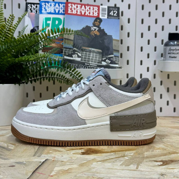 NIKE DO7449-111