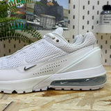 NIKE DR0453-101