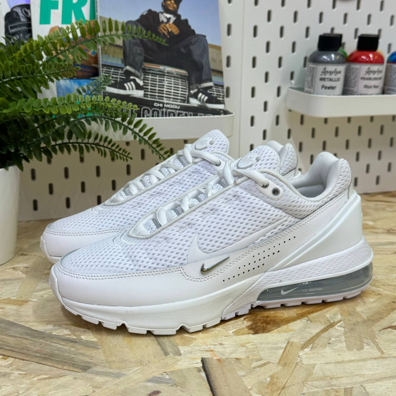 NIKE DR0453-101