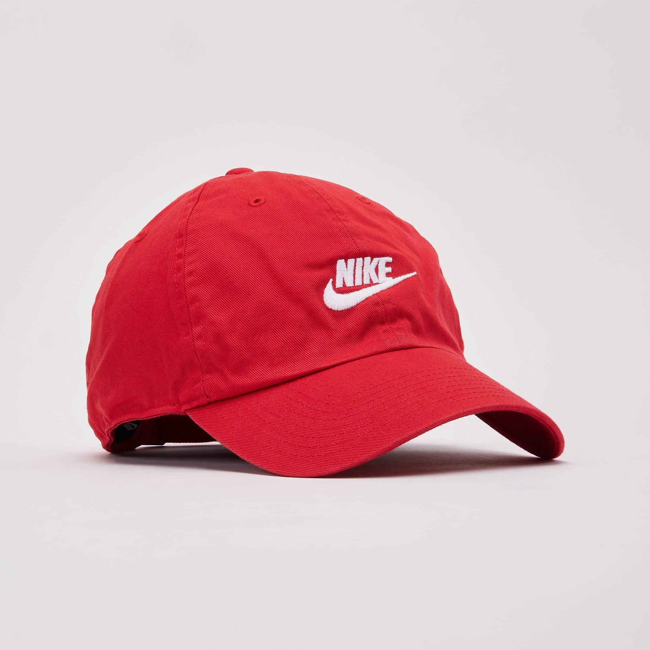 Nike Club Cappello Unstructured Futura Wash Red