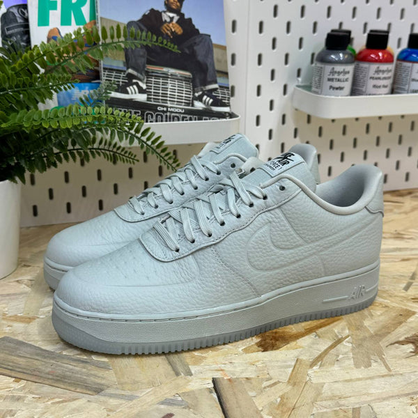 NIKE FB8875-002