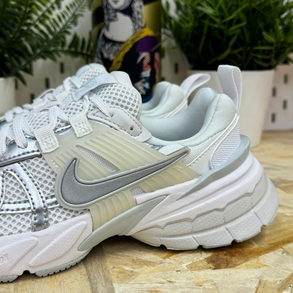 NIKE FD0736-104