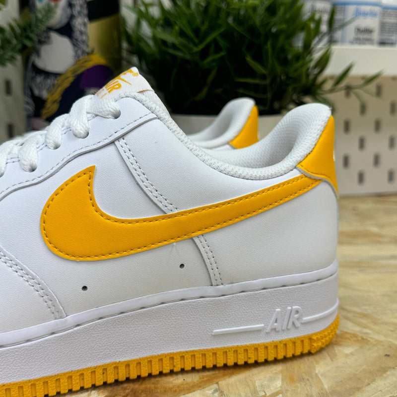 Nike Air Force 1 Low "University Gold"