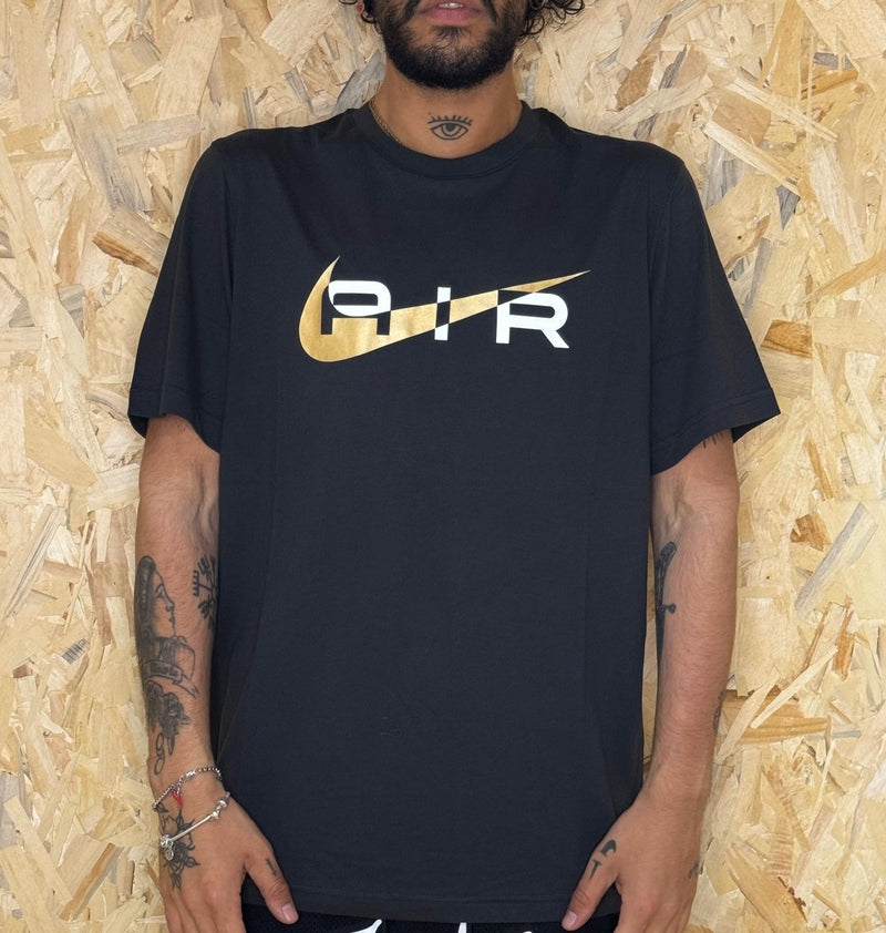 NIKE Sportswear Swoosh Air Graphic T-Shirt