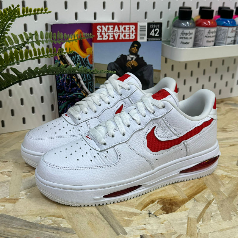 NIKE HF3630-100