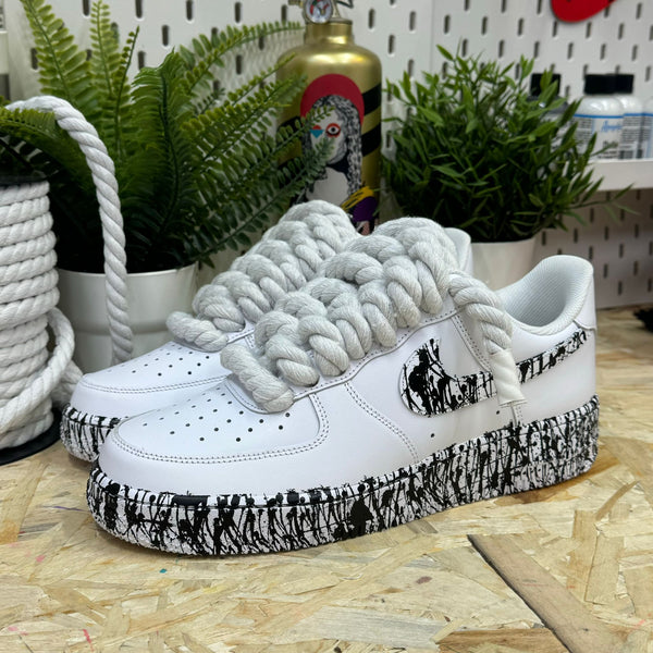 Snezed AIR FORCEROPE LACES SKIZZI WHITE BLACK