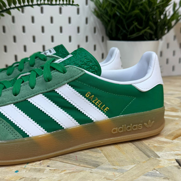 ADIDAS  Originals Gazelle