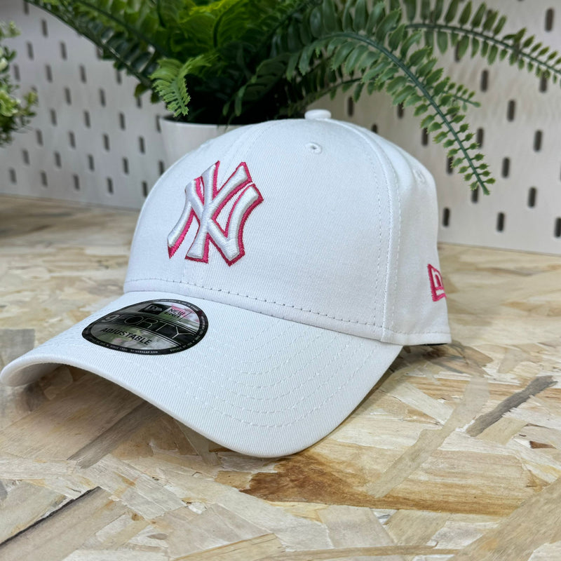 New Era Cappellino 9FORTY New York Yankees Team Outline